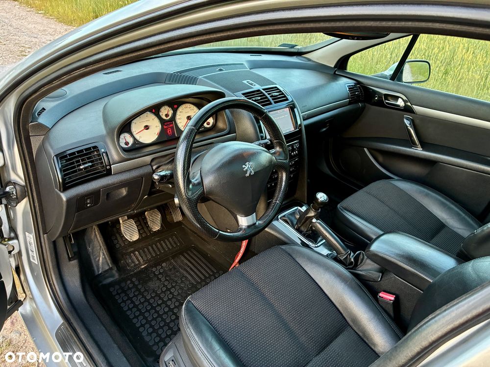 Peugeot 407 - 32
