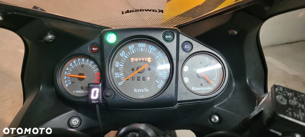 Kawasaki Ninja 250R - 8