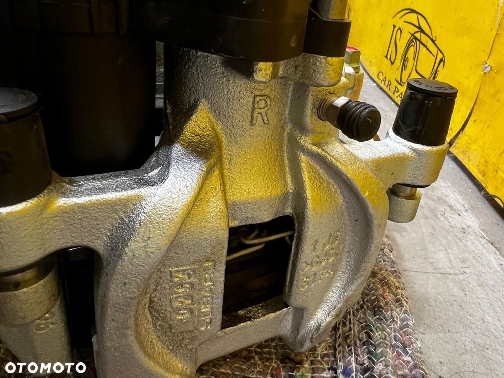 ZWROTNICA TARCZA ZACISK PIASTA TYŁ PRAWY SUBARU FORESTER VI SL 25- - 7