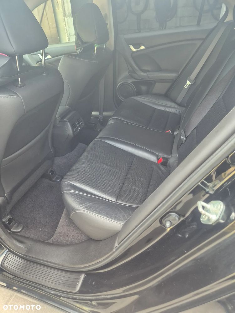 Honda Accord 2.0 Executive - 10