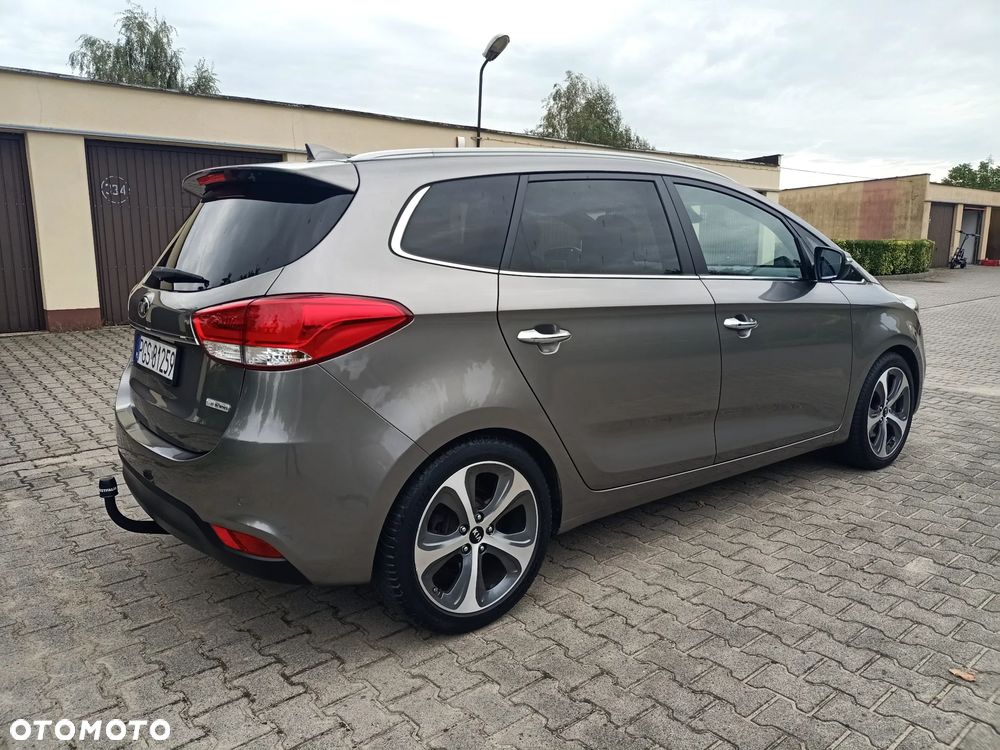 Kia Carens 1.7 CRDi 141 Dream-Team Edition - 6