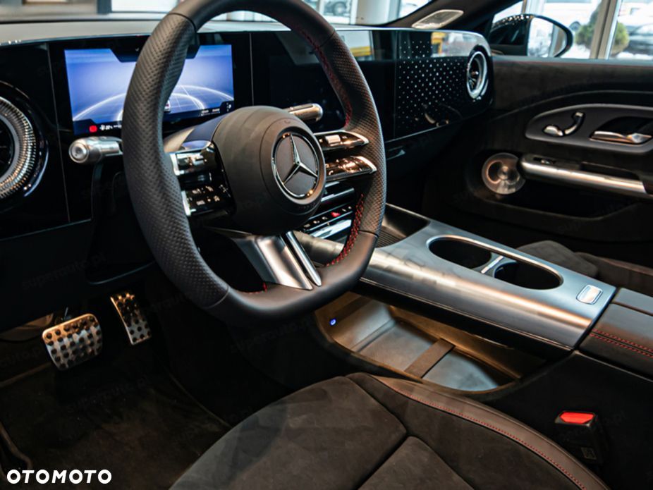 Mercedes-Benz CLA 200 mHEV 8G-DCT - 10