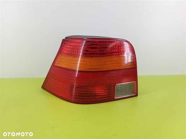 Lampa lewa tylna tył VW Golf IV  HATCHBACK 1997-2003