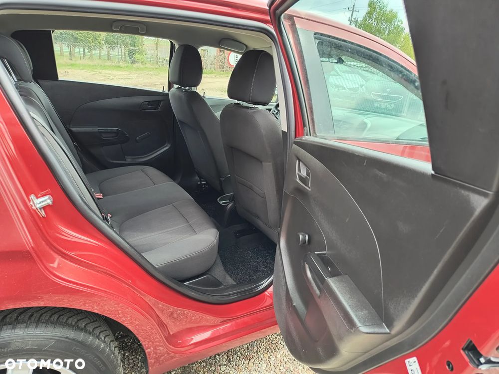 Chevrolet Aveo 1.2 LT - 9
