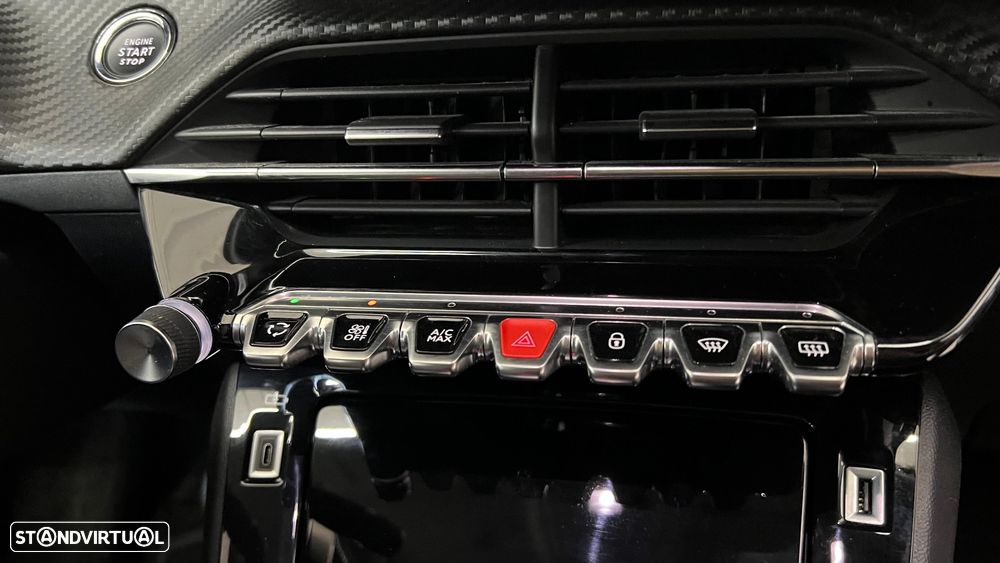 Peugeot 2008 1.2 PureTech Allure Pack EAT8 - 36