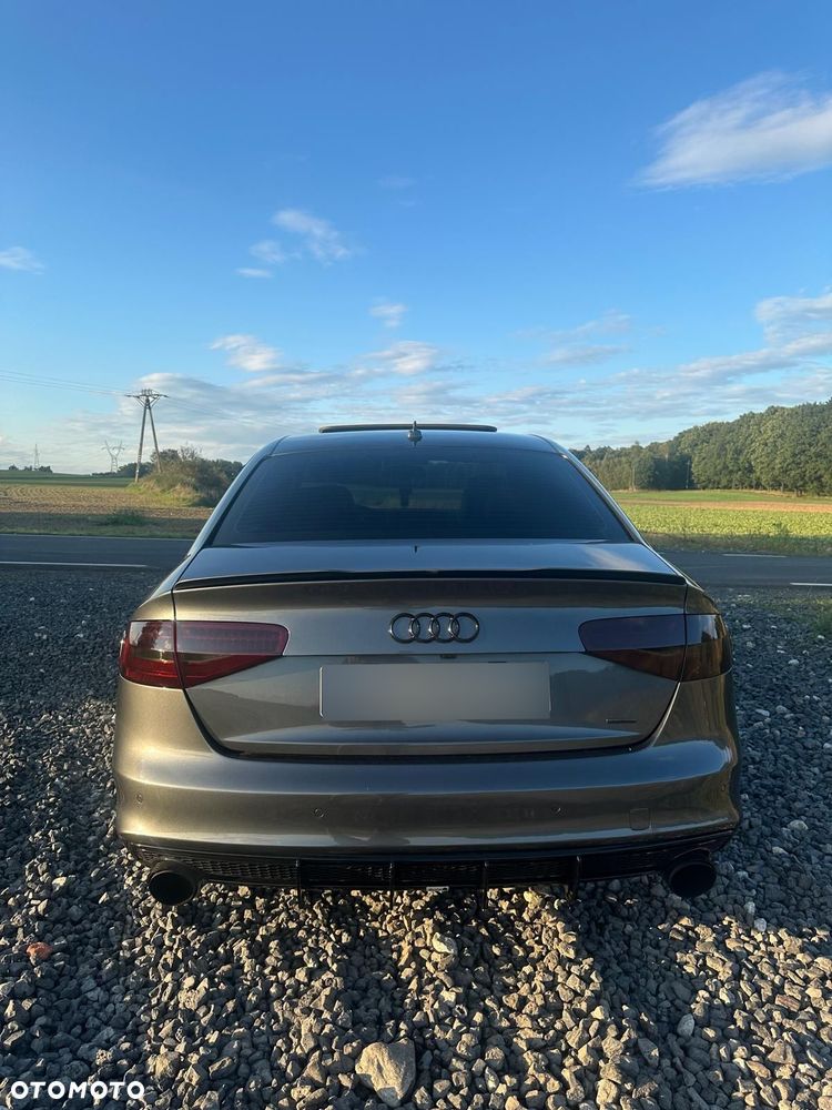 Audi A4 Limousine 2.0 TFSI Quattro - 31