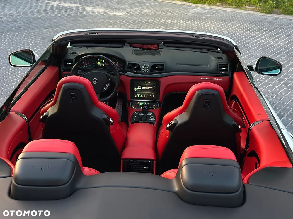 Maserati GranTurismo S - 28
