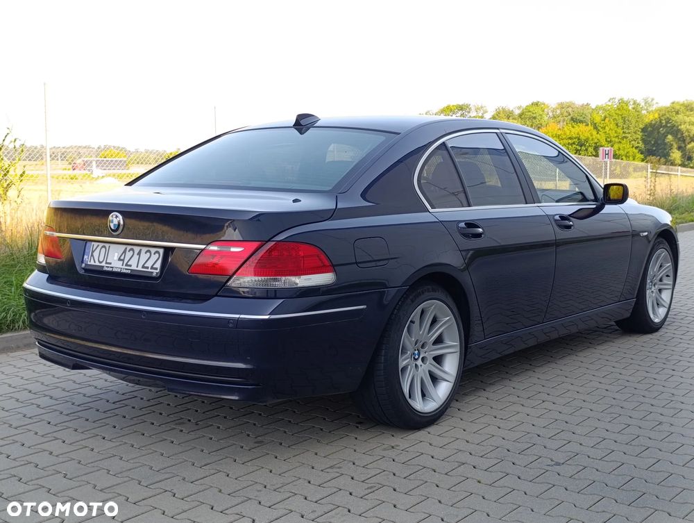 BMW Seria 7 740i - 4