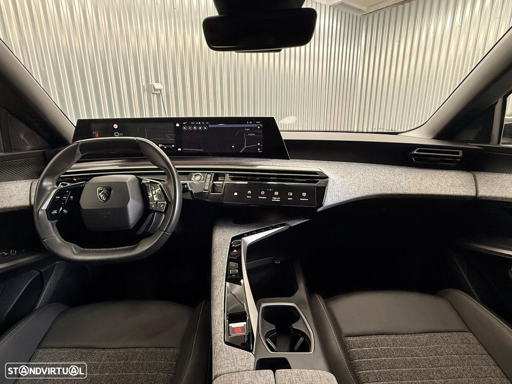 Peugeot 5008 - 8