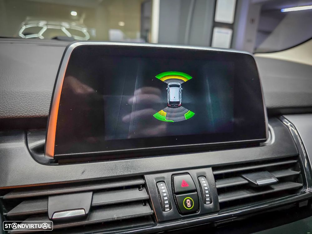 BMW 216 Gran Tourer d Aut. - 28