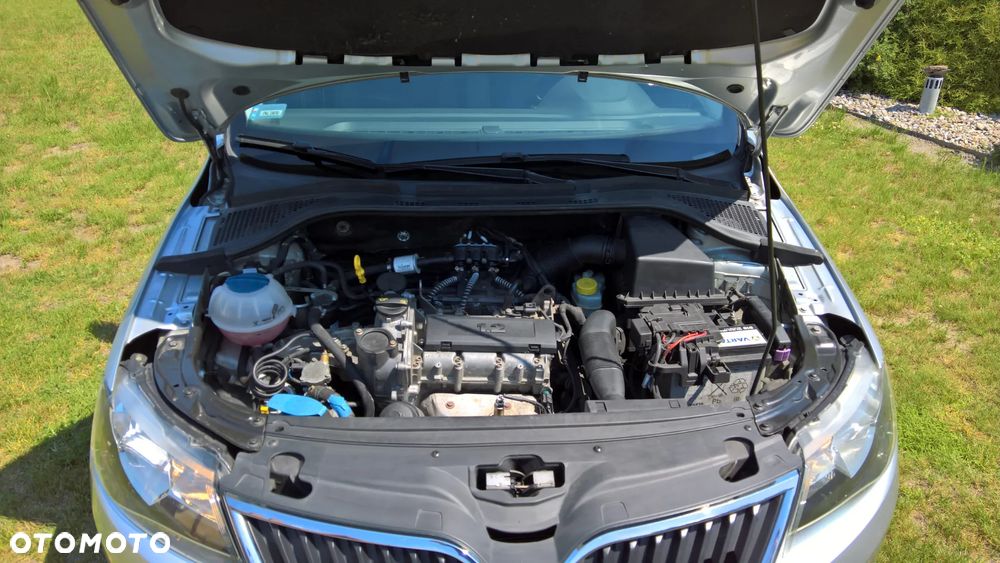 Skoda RAPID 1.2 Ambition Max - 5