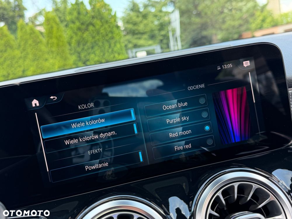 Mercedes-Benz GLB - 30