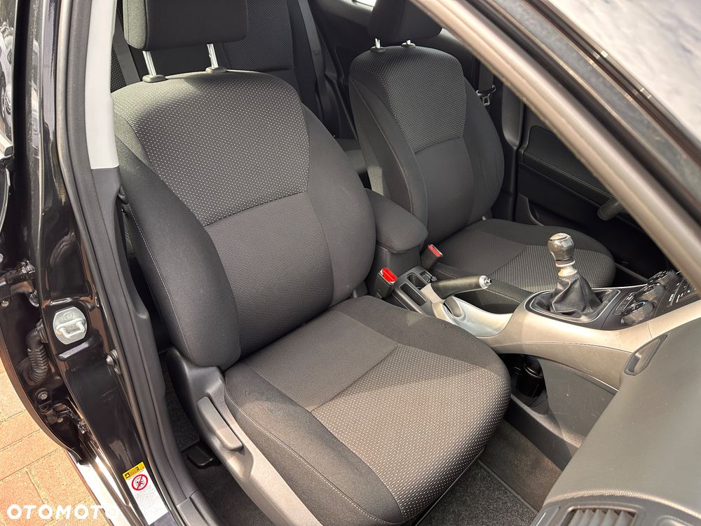 Toyota Auris 1.6 Classic Plus - 1