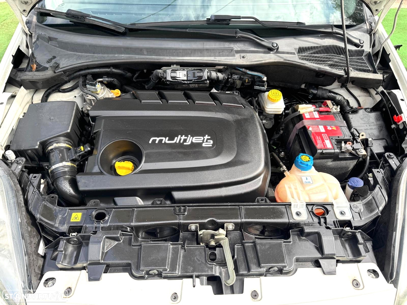 Fiat Punto 1.3 M-Jet Lounge S&S - 12