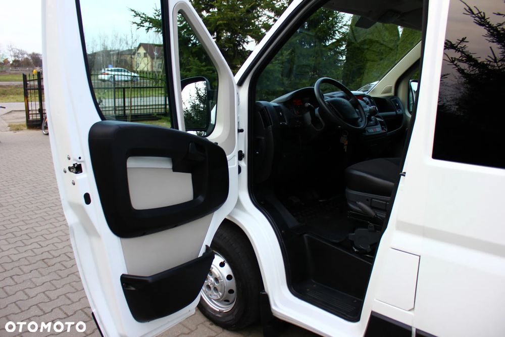 Peugeot BOXER 2.0 HDI 130KM BRYGADÓWKA 7 OSOBOWY +PAKA PEWNE AUTO VF23% - 14