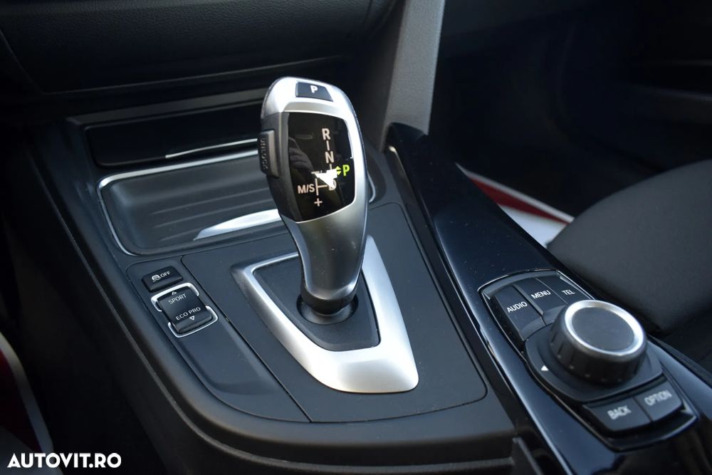 BMW Seria 3 318d DPF Aut. Edition Sport - 15