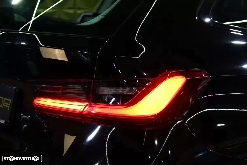 BMW 318 d Auto - 11