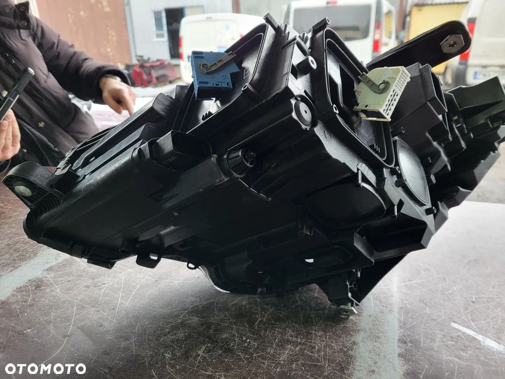 Mercedes Cls w218 przed lift ILS night vision 3 przetwornice prawa - 3