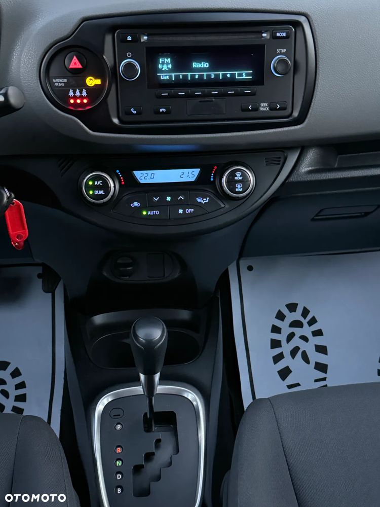 Toyota Yaris Hybrid 100 Active - 7