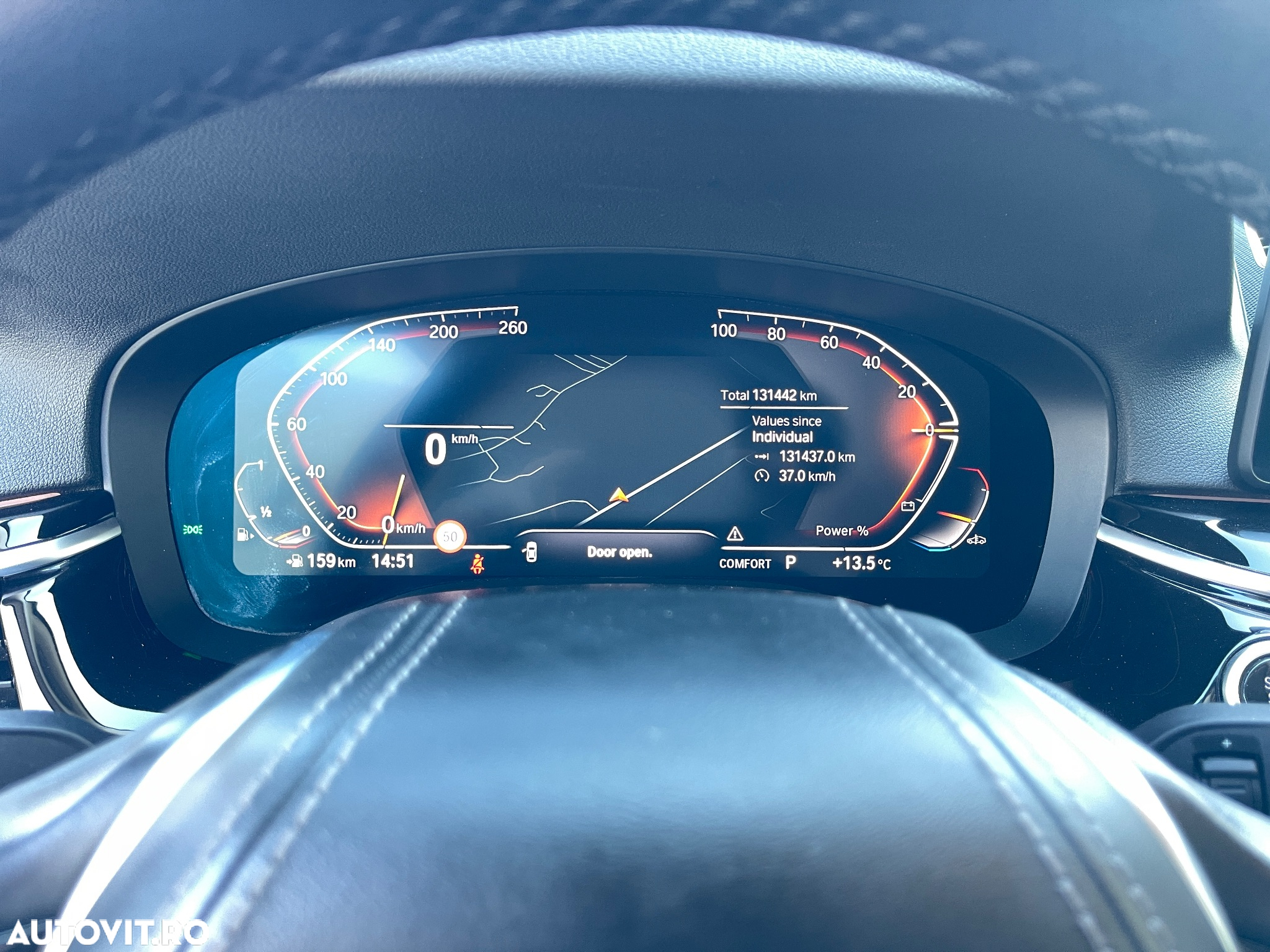 BMW Seria 5 520i AT MHEV - 38