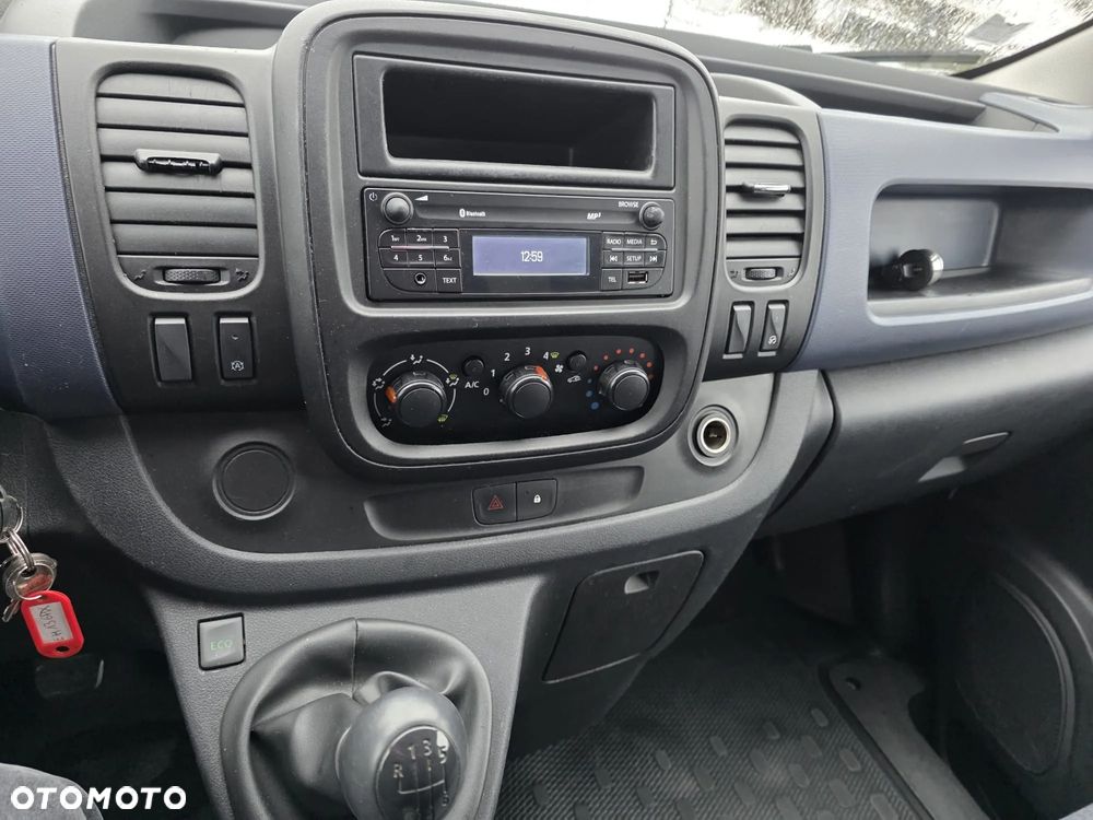 Opel Vivaro Chłodnia - 10