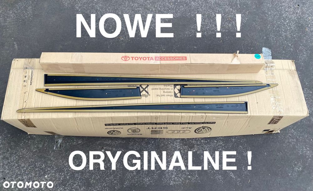 TOYOTA AURIS 2 II NOWE ORYGINALNE! LISTWY NA DRZWI KOMPLET LISTEW DRZWIOWYCH 4 x LISTWA DRZWI PW156-02002  PW156-02004 PW156-02001 PW156-02003  Wwa - 1