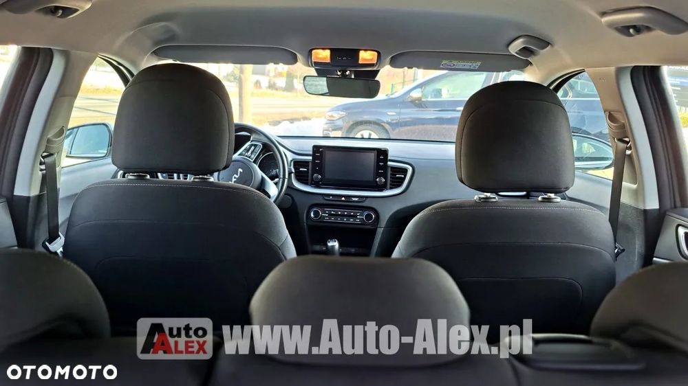 Kia Ceed 1.5 T-GDI M - 16