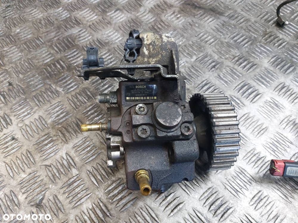 POMPA WTRYSKOWA + WTRYSKIWACZE FOCUS MK2 1.6 TDCI 9656300380 0445110239 - 3