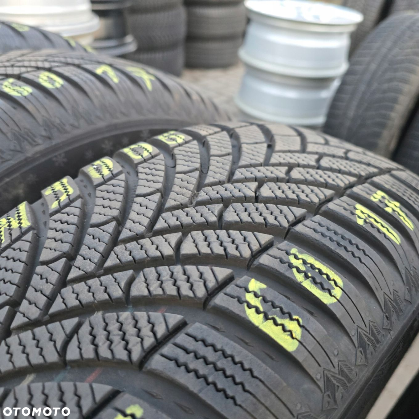 SEMPERIT SPEED-GRIP 5 215/70R16 100T 24R 4X - 4