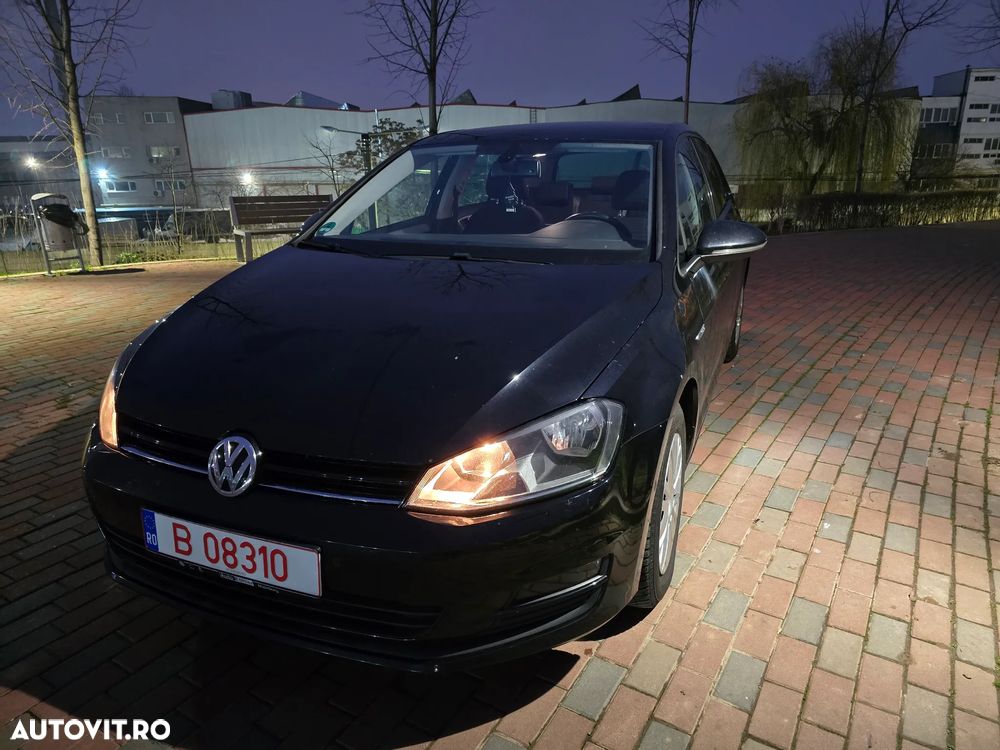Volkswagen Golf - 2