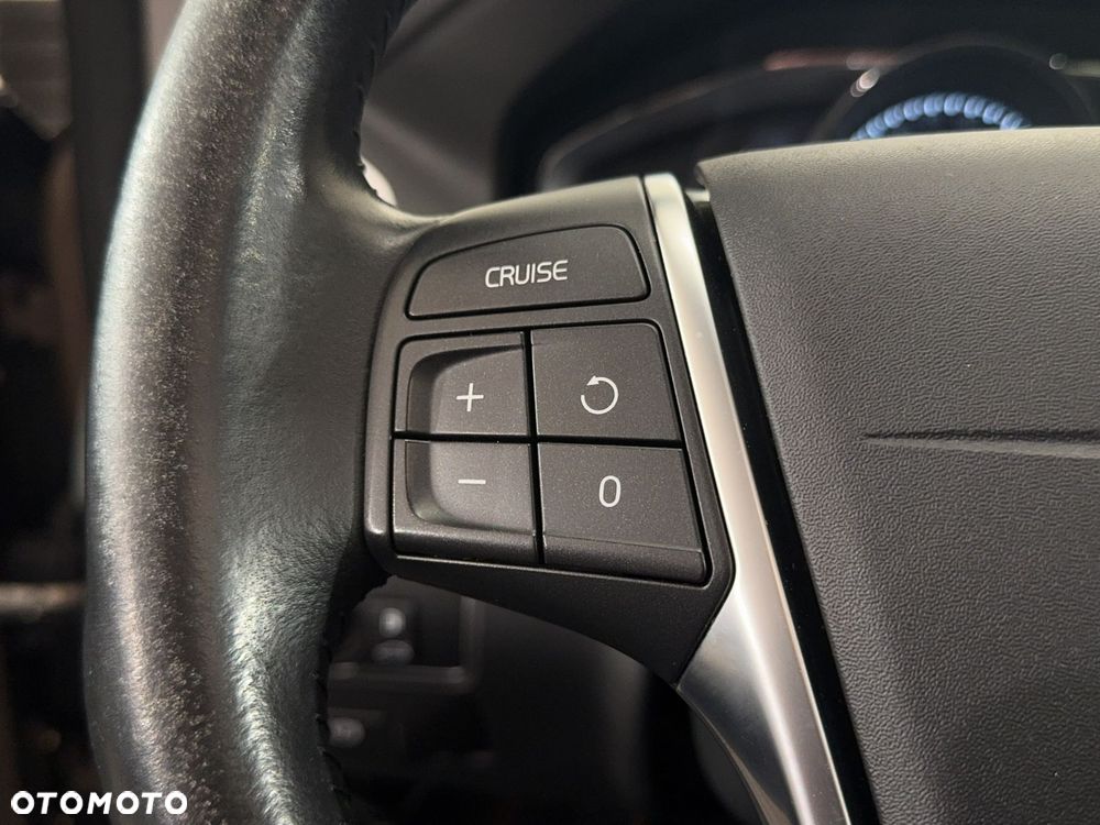 Volvo XC 60 - 22