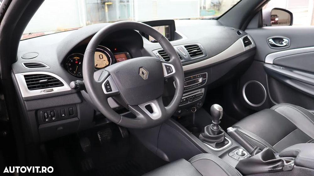 Renault Megane III 1.5 dCi Color Edition - 15