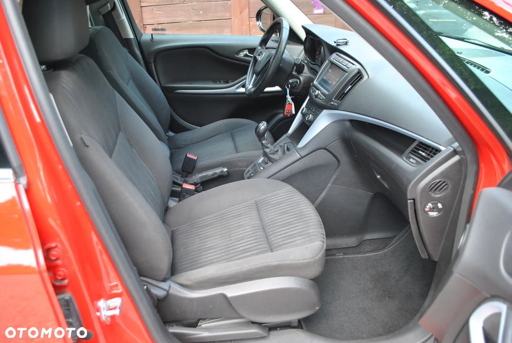 Opel Zafira 1.4 Turbo (ecoFLEX) Start/Stop ON - 13