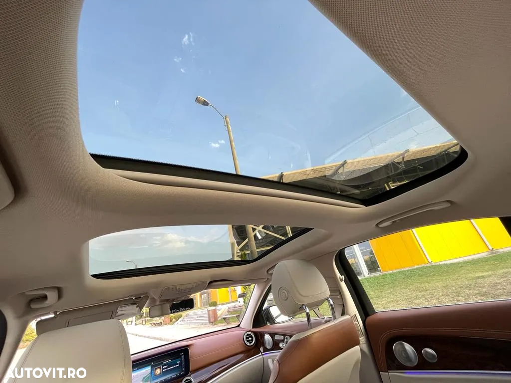Mercedes-Benz E 220 d 4Matic 9G-TRONIC Exclusive - 10