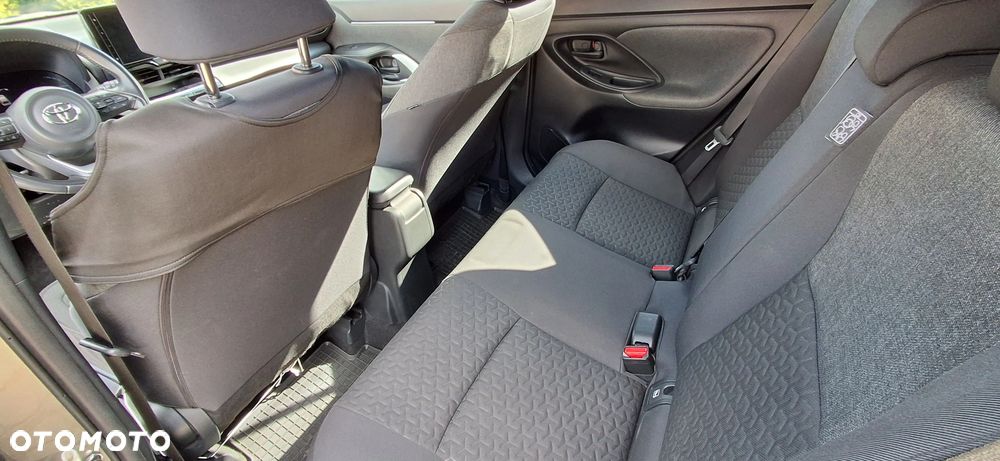 Toyota Yaris Cross Hybrid 1.5 Comfort 4x4 - 3