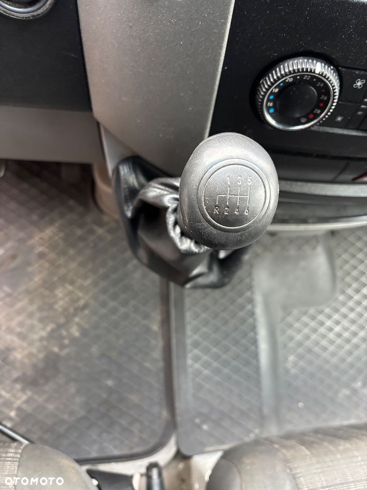 Mercedes-Benz sprinter - 13