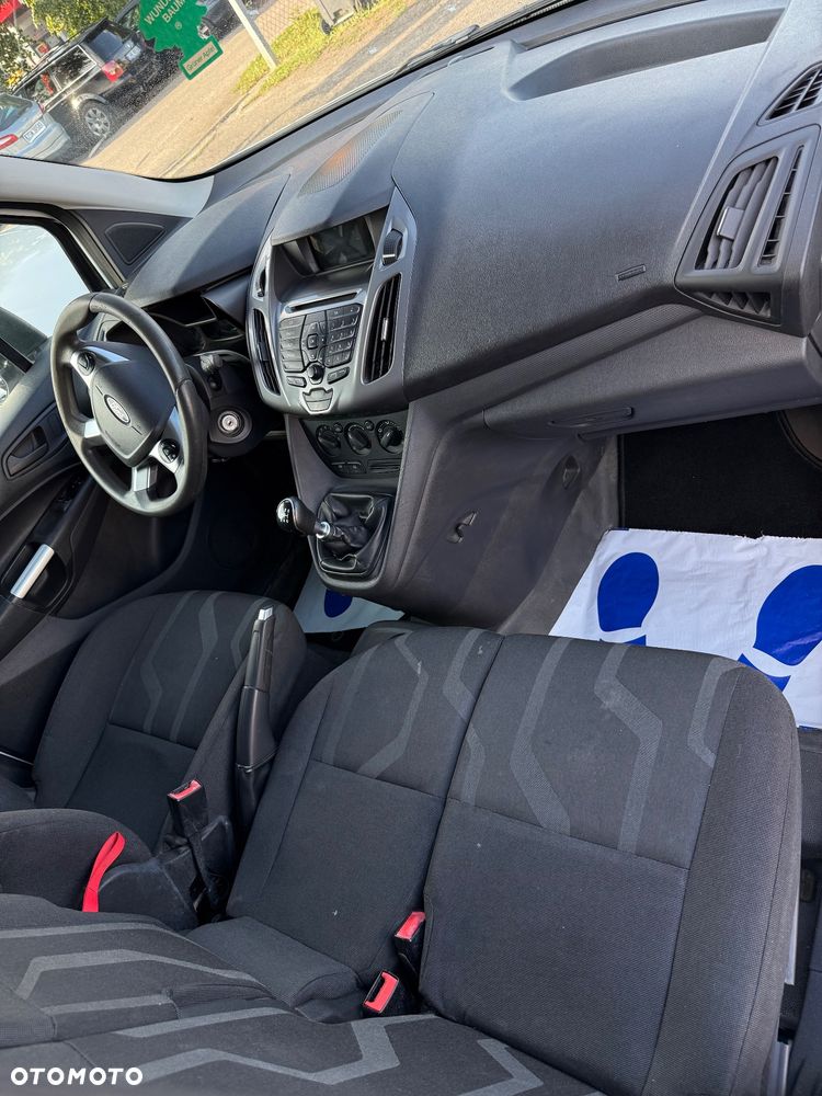 Ford Transit Connect - 13