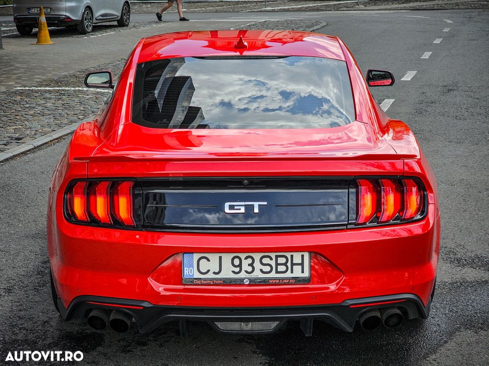 Ford Mustang 5.0 V8 GT - 8