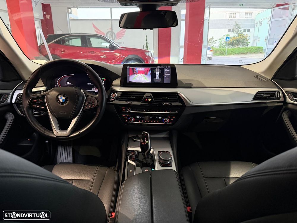 BMW 530 d xDrive Auto - 9