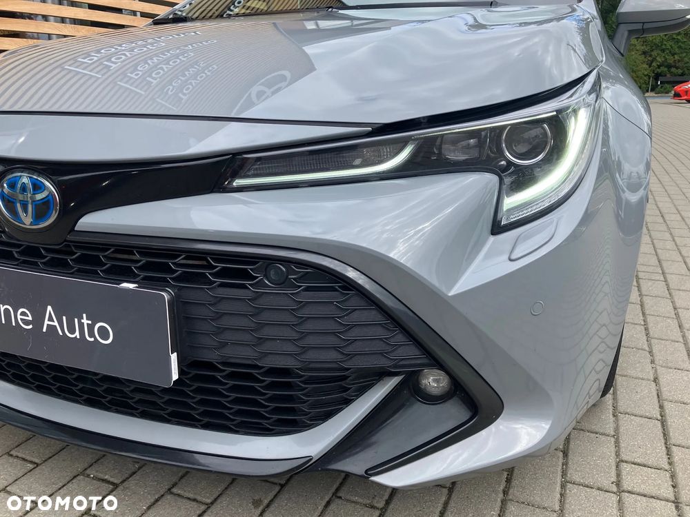 Toyota Corolla 2.0 Hybrid Executive - 18