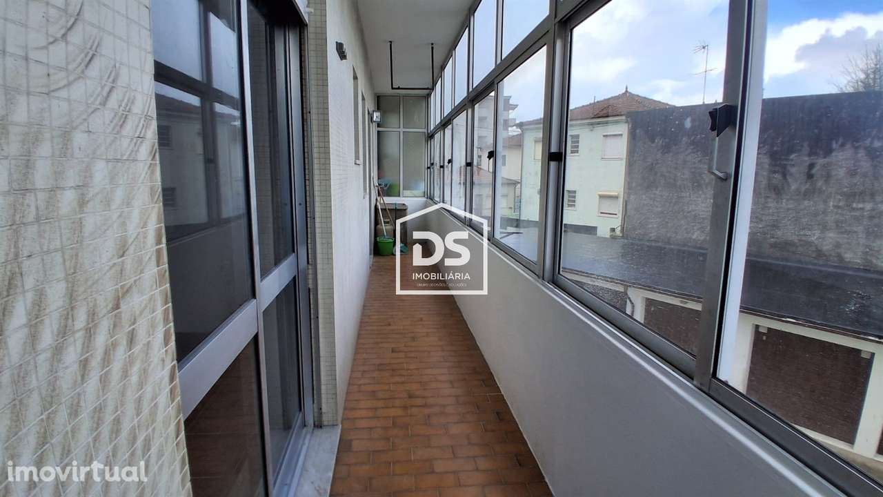 Apartamento T3 em Rio Tinto com Garagem Box - Grande imagem: 2/31