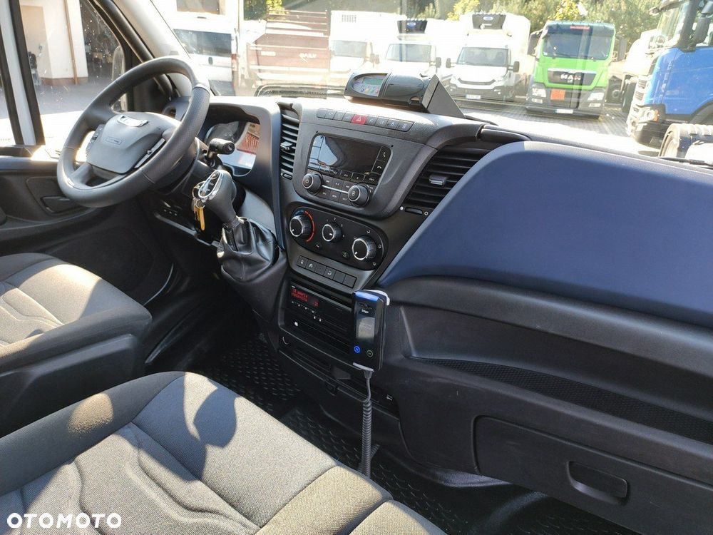 Iveco Daily 72C18 Mroźnia Ściana Grodziowa Podwójny Parownik - 35