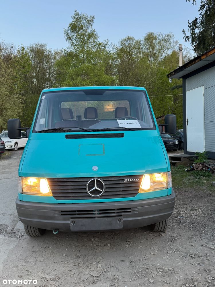 Mercedes-Benz Sprinter - 4