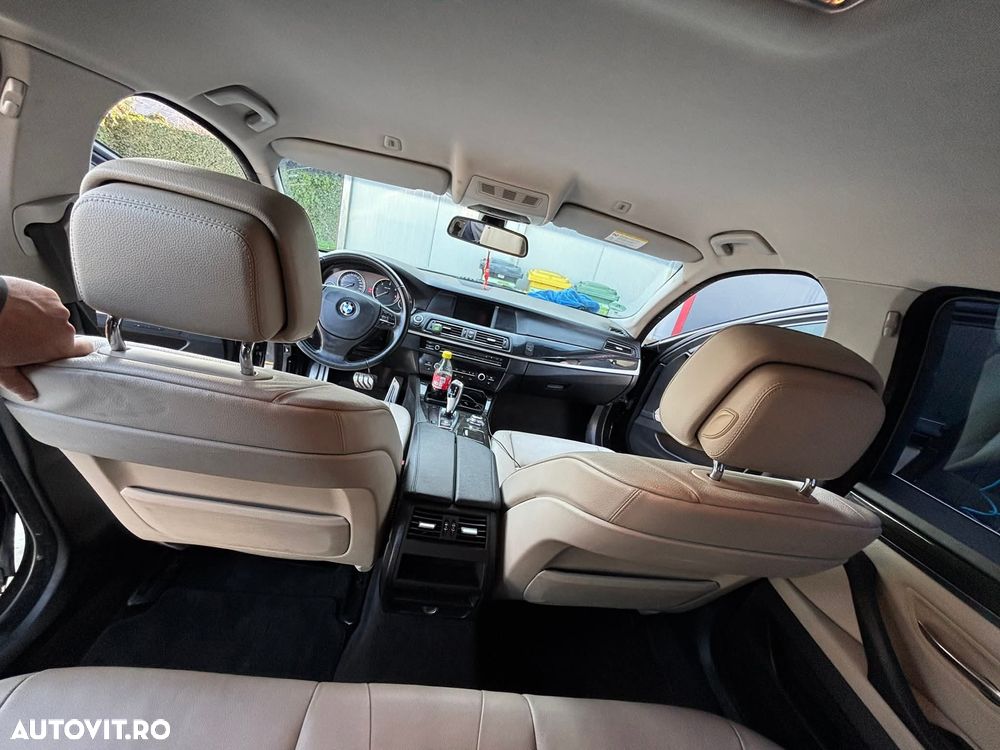 BMW Seria 5 520d Aut. Luxury Line - 9