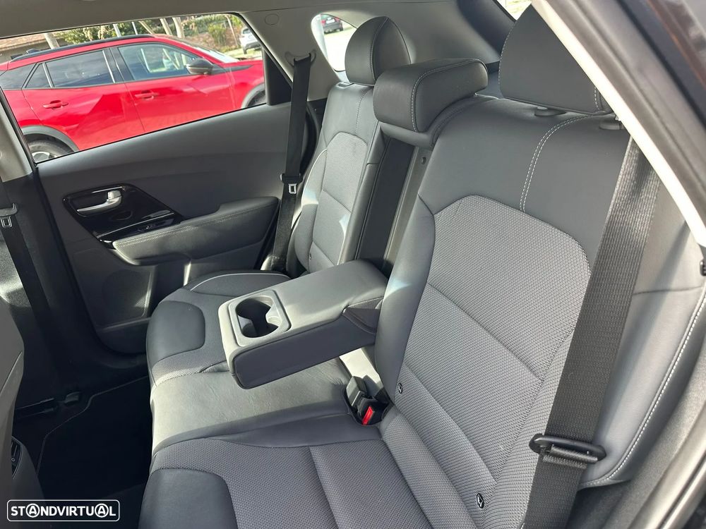 Kia Niro - 11