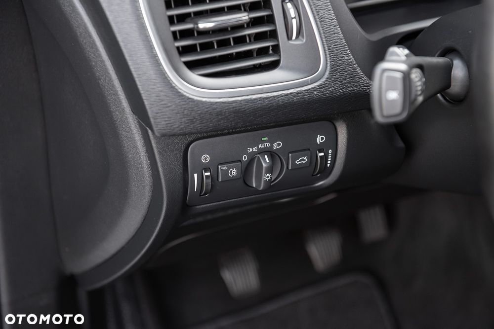 Volvo V40 D2 Kinetic - 18