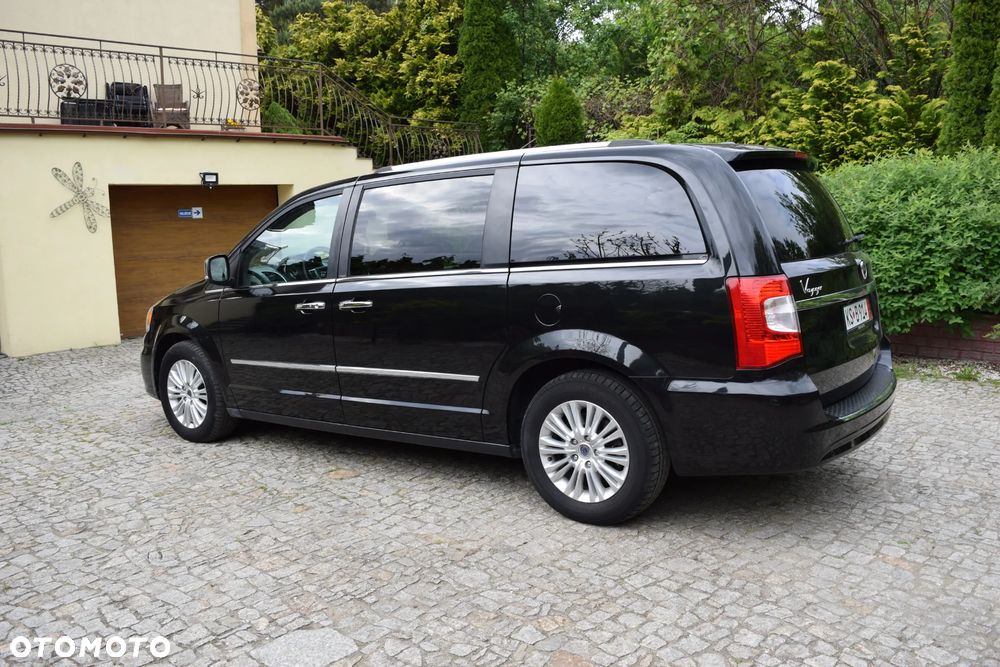 Lancia Voyager 2.8 Multijet 16v Platinum - 4