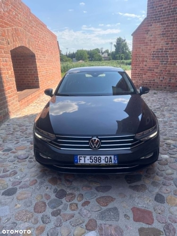 Volkswagen Passat 2.0 TDI SCR DSG Comfortline - 17