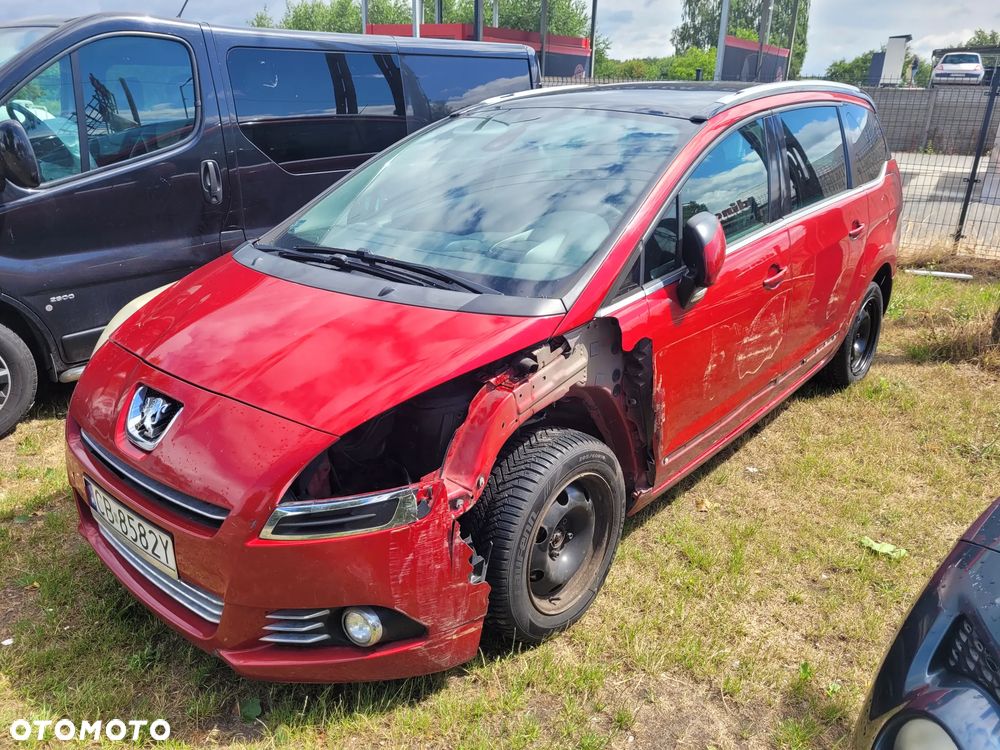 Peugeot 5008 1.6 THP Allure 7os - 5