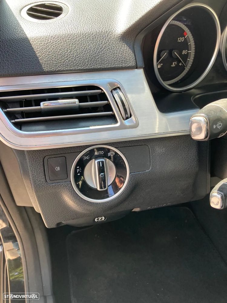 Mercedes-Benz E 200 CDi Avantgarde BE Auto. - 12